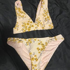 Billabong bathing suite